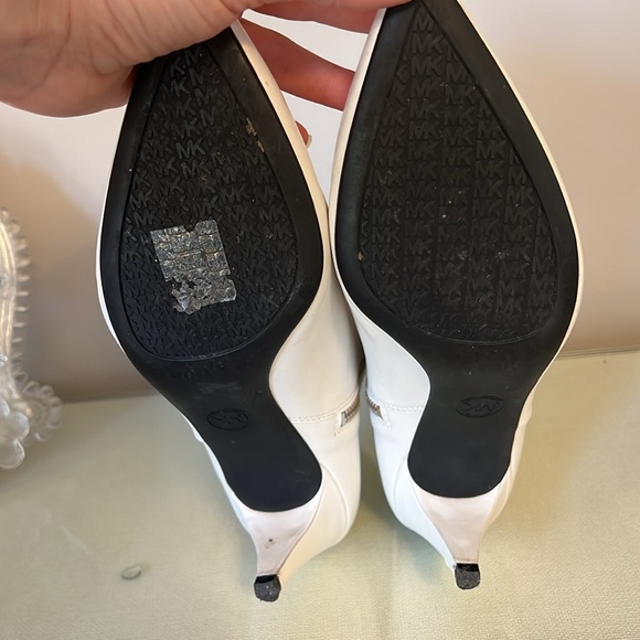Michael Kors white kitten Hill boots size 10 - Picture 9 of 9